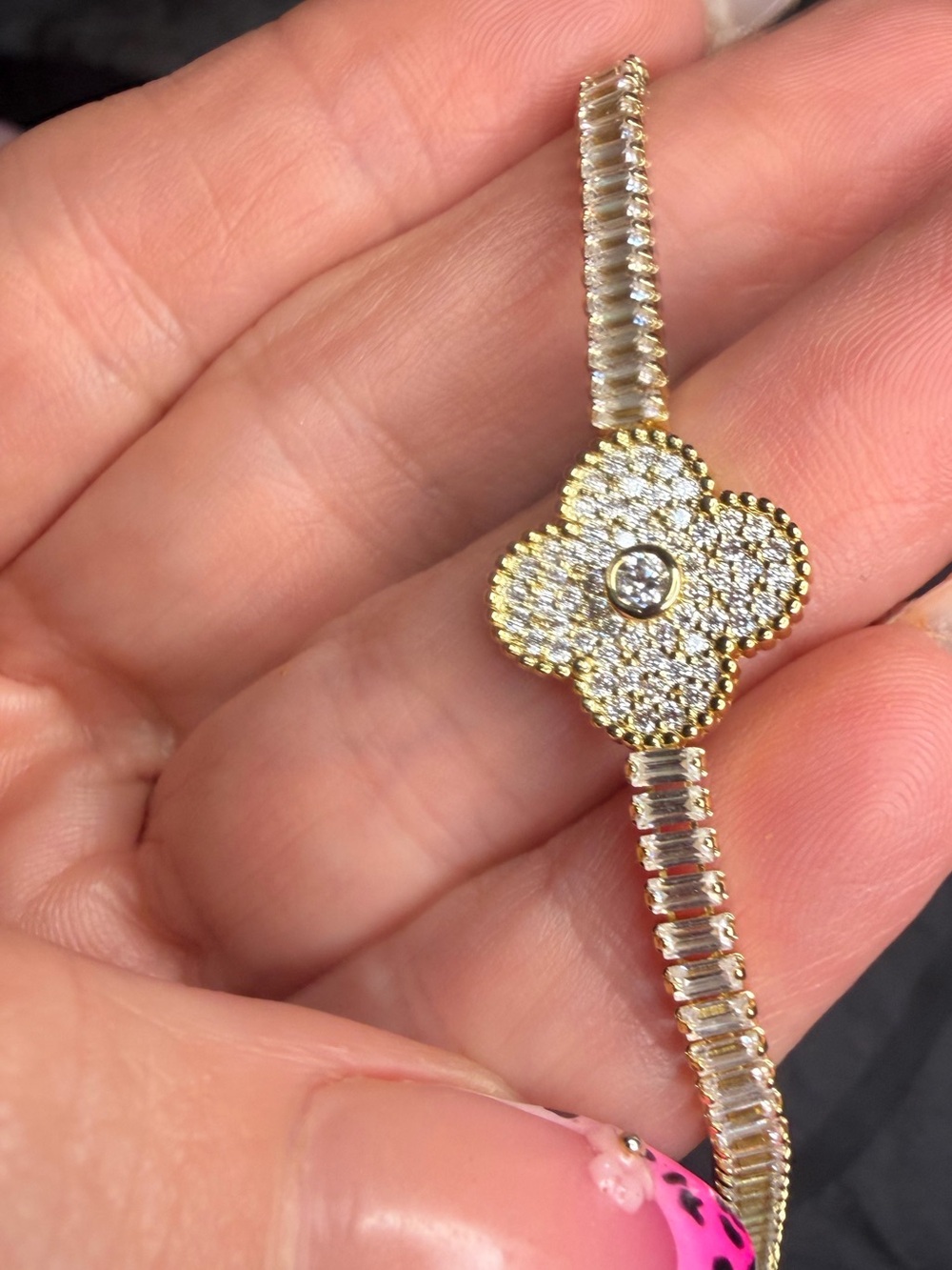 Elegant 0.90 CTW VVS D Color Moissanite Clover Tennis Bracelet 7.25” - Picture 6 of 10